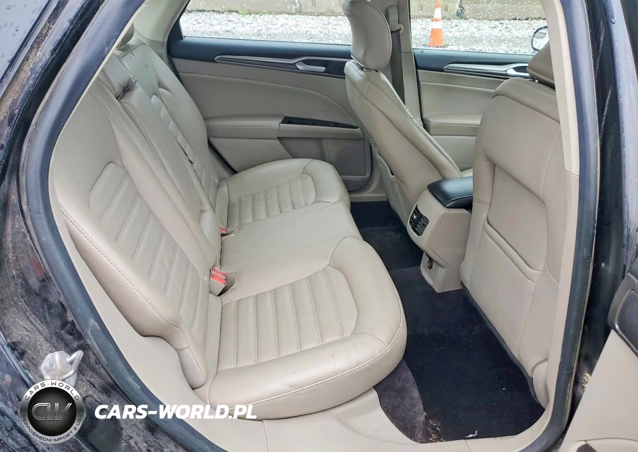 2017 Ford Fusion Se VIN:3FA6P0HDXHR118247 - 10