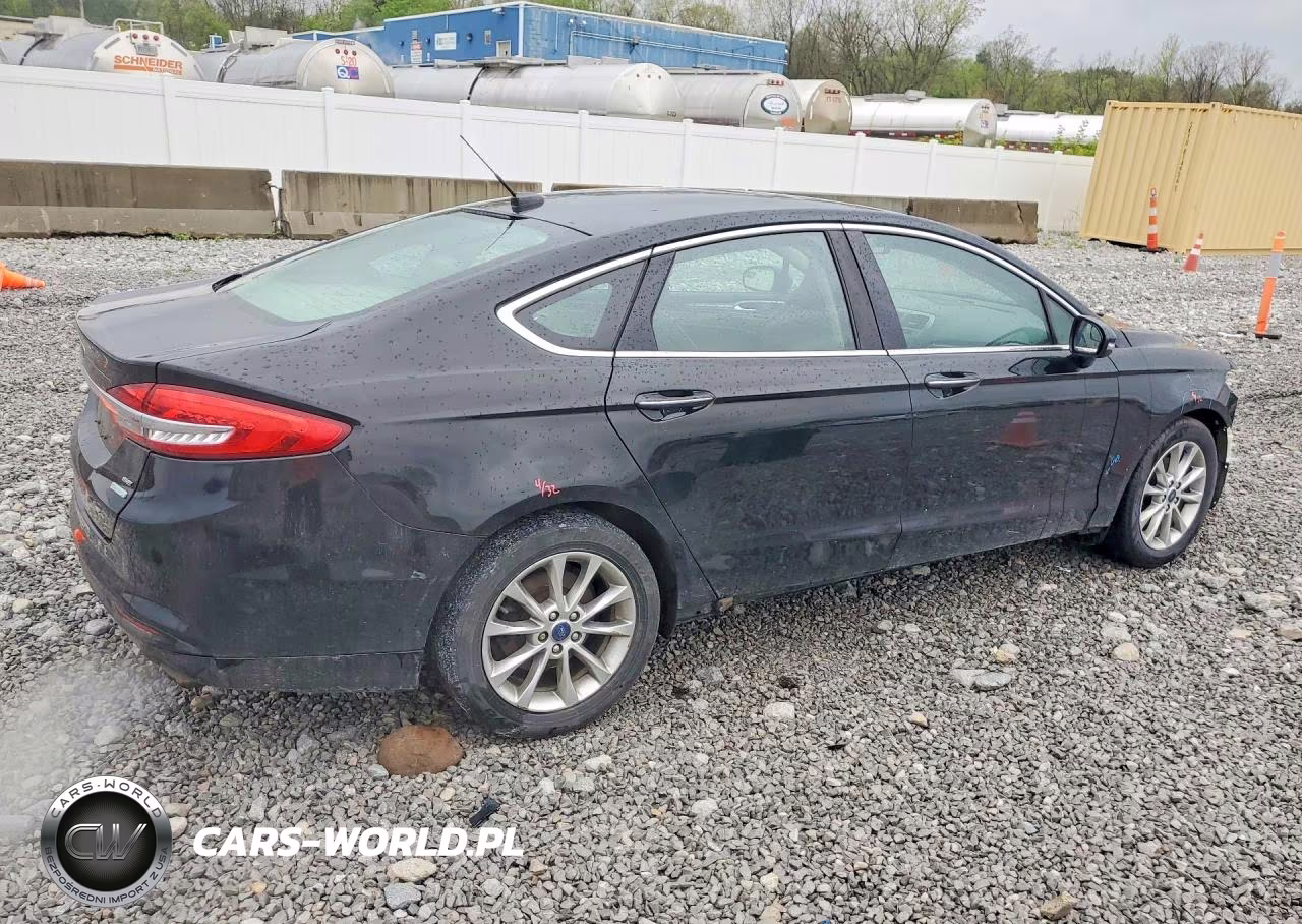 2017 Ford Fusion Se VIN:3FA6P0HDXHR118247 - 3