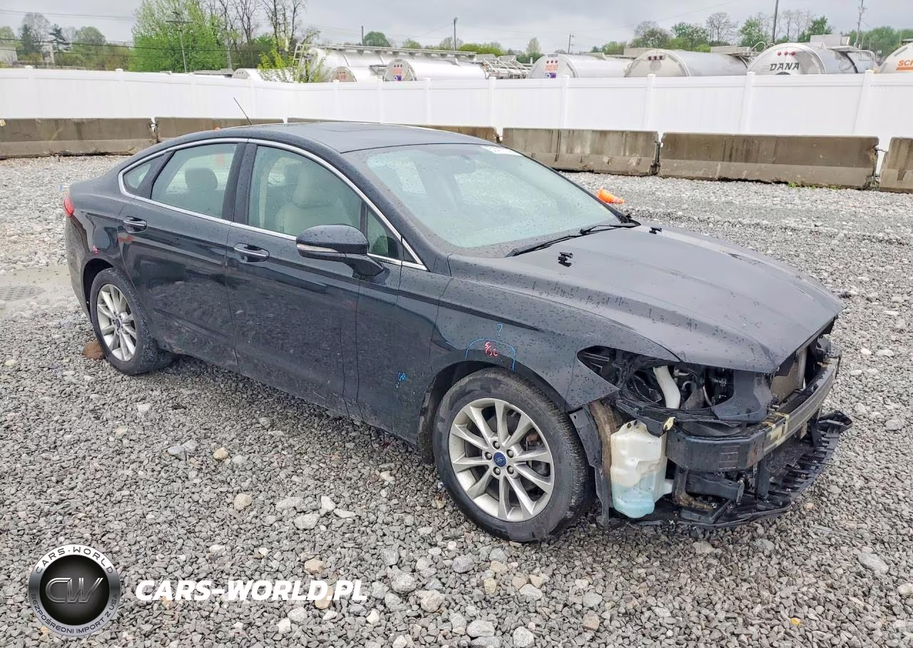 2017 Ford Fusion Se VIN:3FA6P0HDXHR118247 - 4