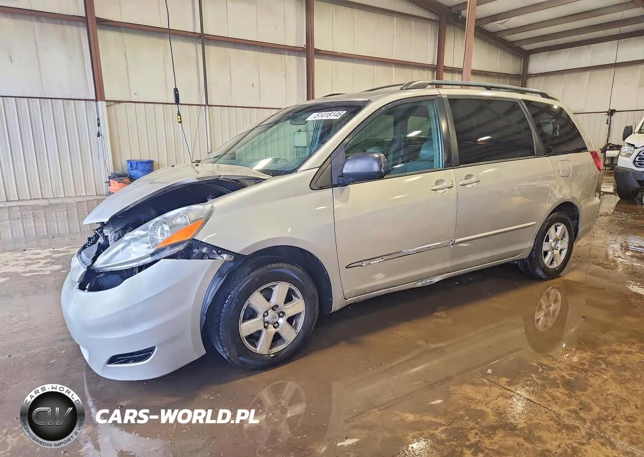 2006 Toyota Sienna Le 8 Passenger