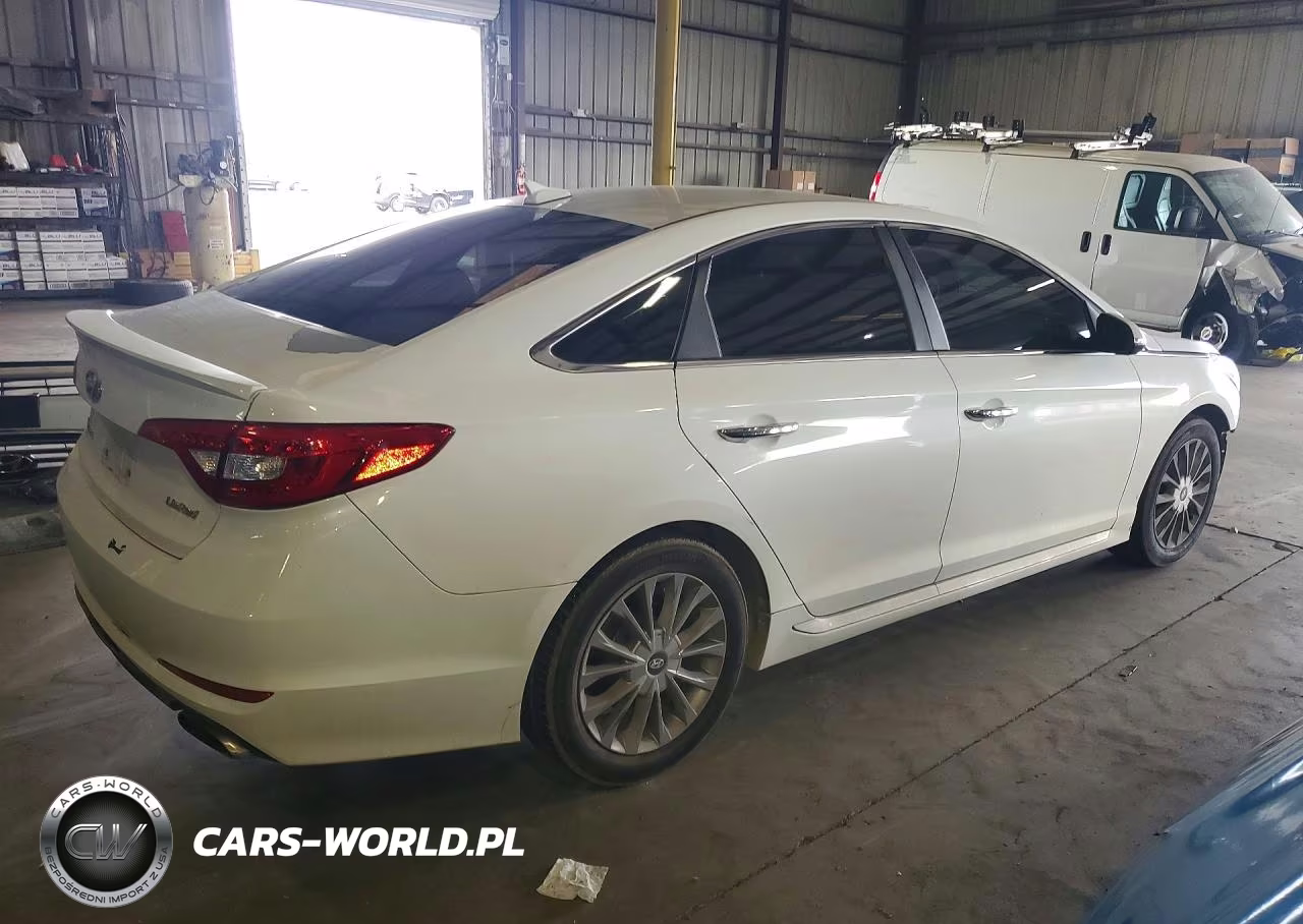 2015 Hyundai Sonata Limited VIN:5NPE34AF7FH013427 - 3
