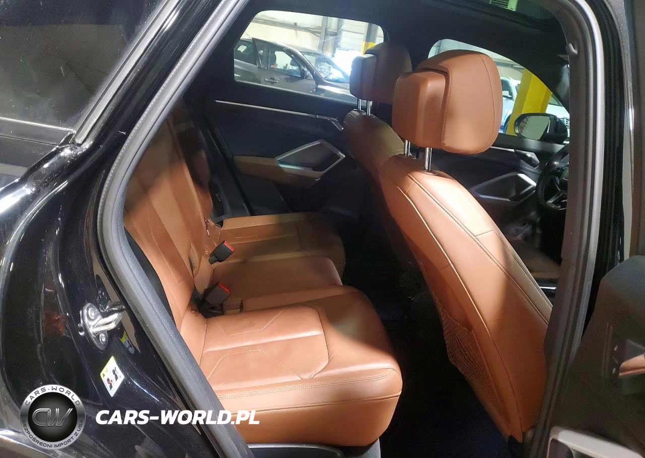 2020 Audi Q3 Premium Plus VIN:WA1BECF3XL1106476 - 11
