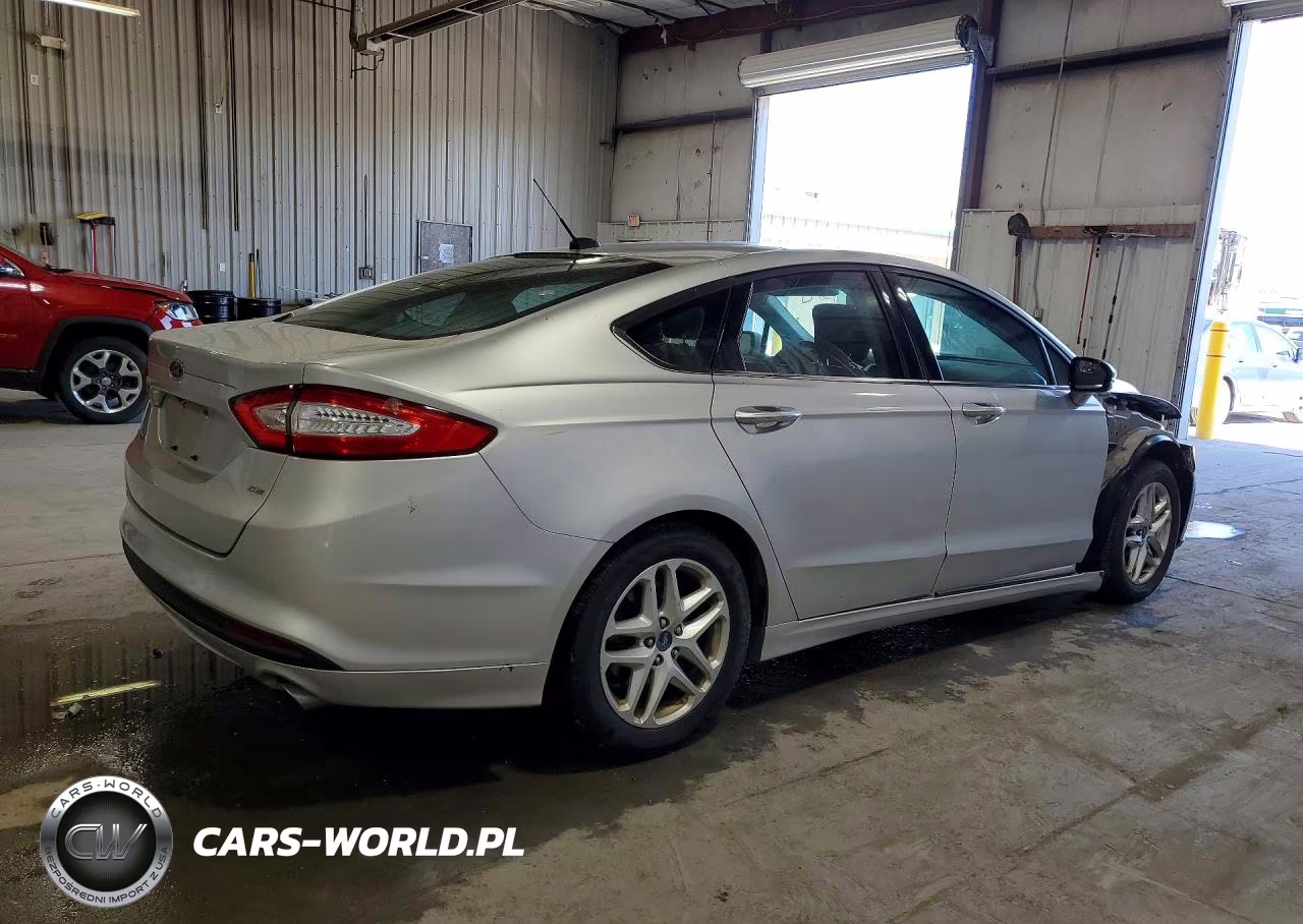 2014 Ford Fusion Se VIN:1FA6P0H7XE5370511 - 3