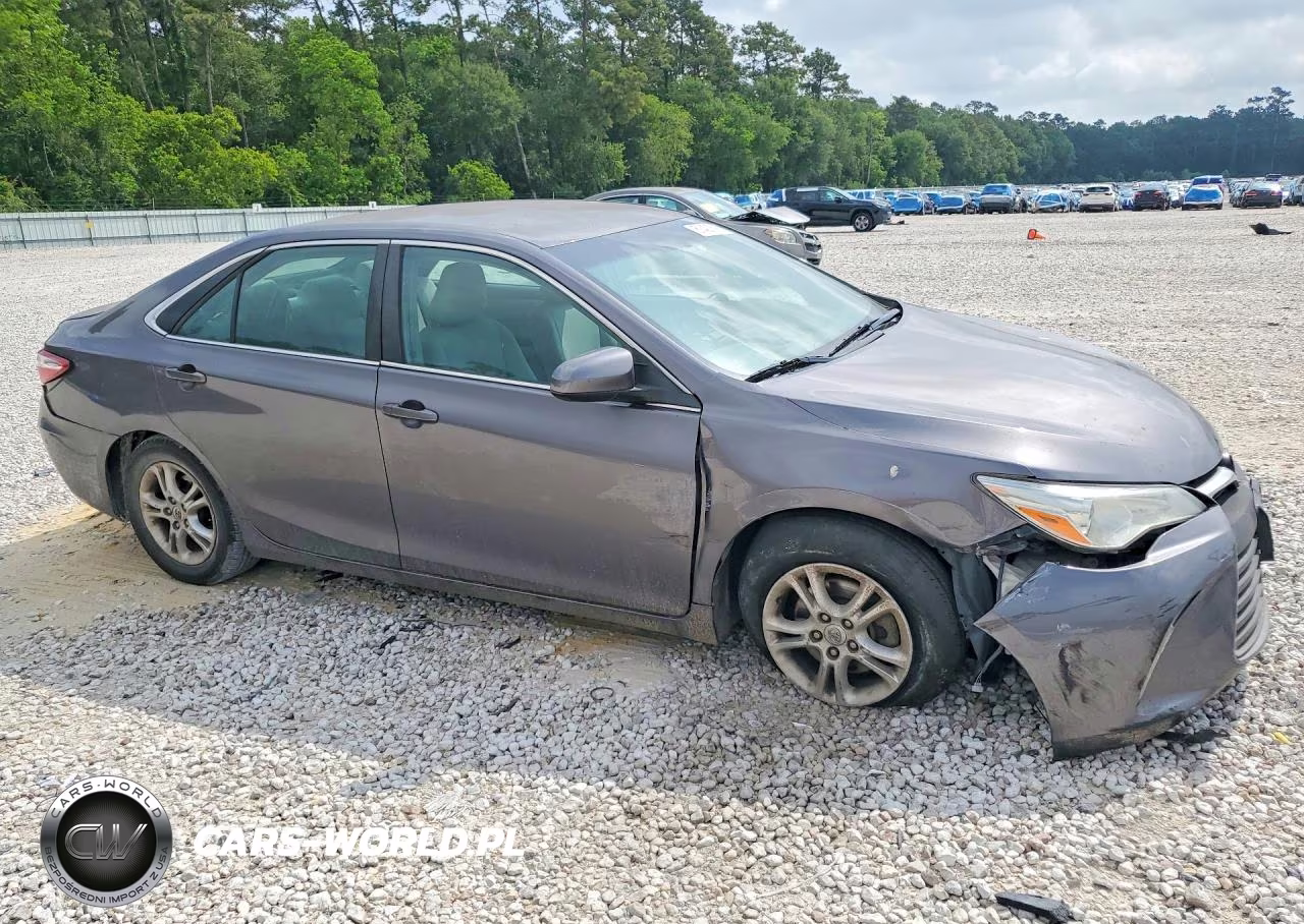 2016 Toyota Camry Le VIN:4T4BF1FK3GR532207 - 4