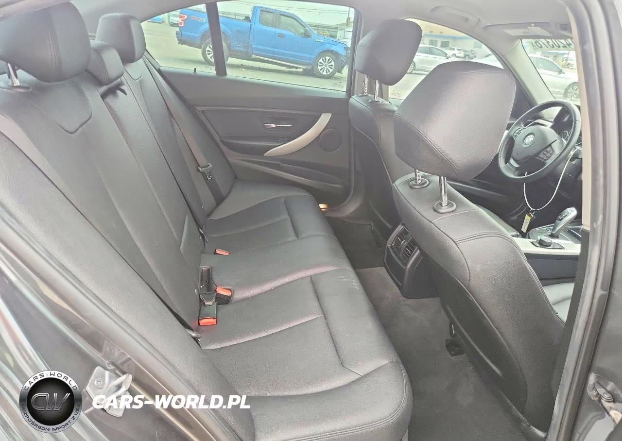 2018 BMW 320 I VIN:WBA8A9C53JAH14714 - 10