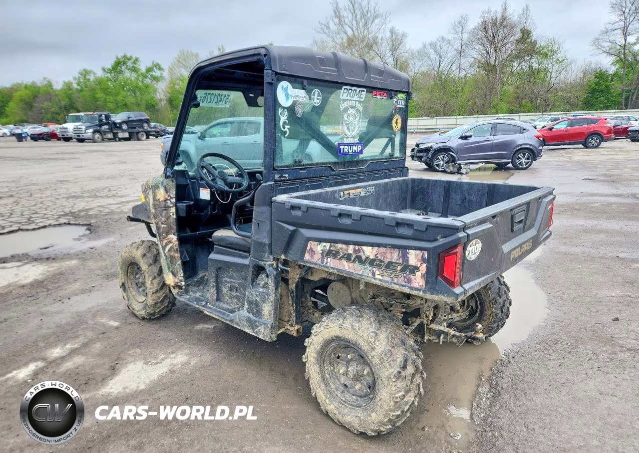 2015 Polaris Ranger Utility Vehicle VIN:4XARTE878FB961981 - 3