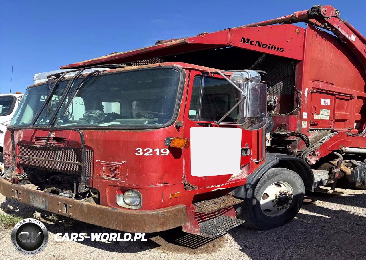 2007 International 7000 7400 VIN:1HTWGAZR57J521882 - 4