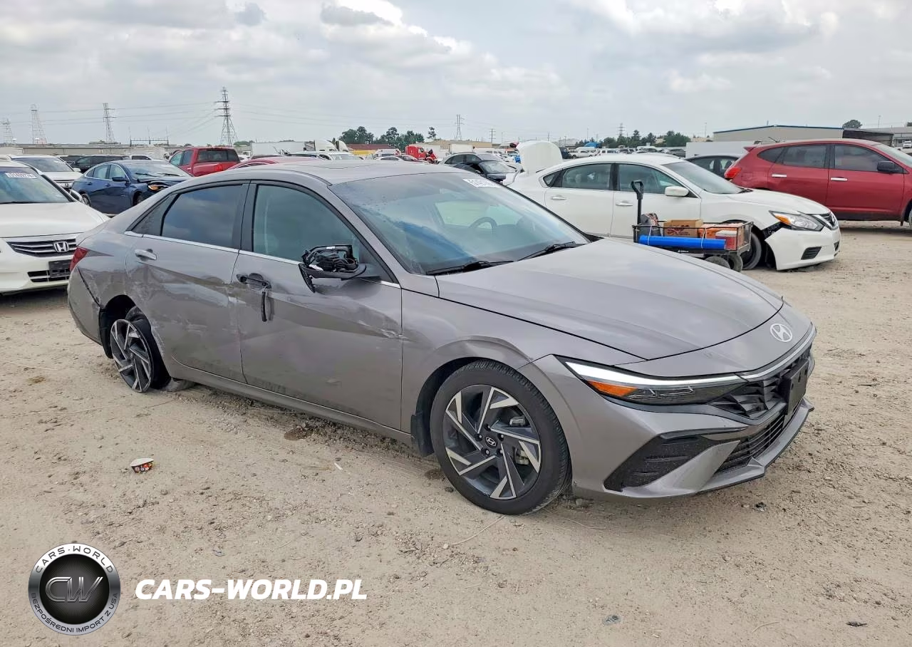2024 Hyundai Elantra Limited VIN:KMHLP4DGXRU817629 - 4