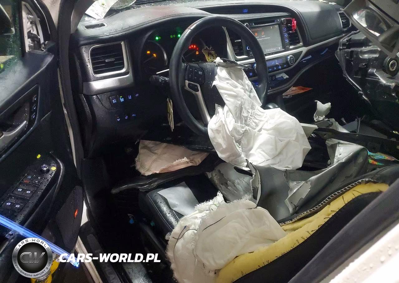 2016 Toyota Highlander Limited Platinum VIN:5TDDKRFH0GS261827 - 8
