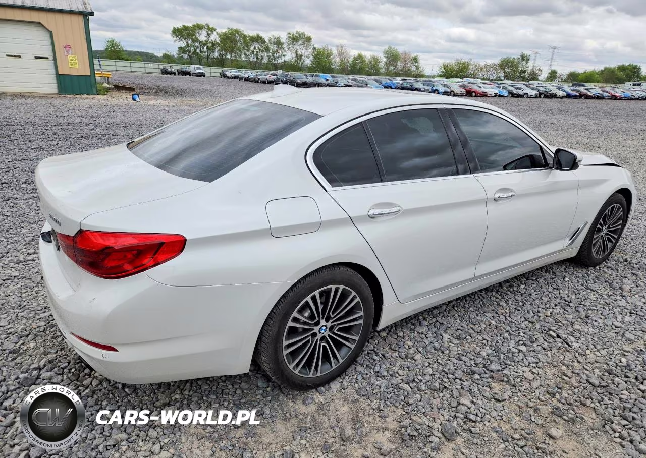 2018 BMW 530 Xi VIN:WBAJA7C59JWA71228 - 3