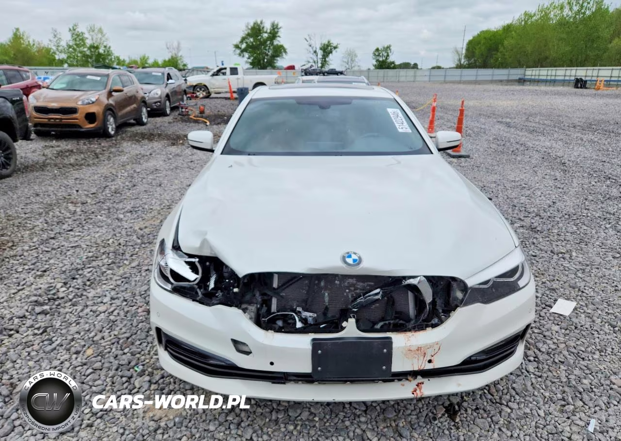 2018 BMW 530 Xi VIN:WBAJA7C59JWA71228 - 5