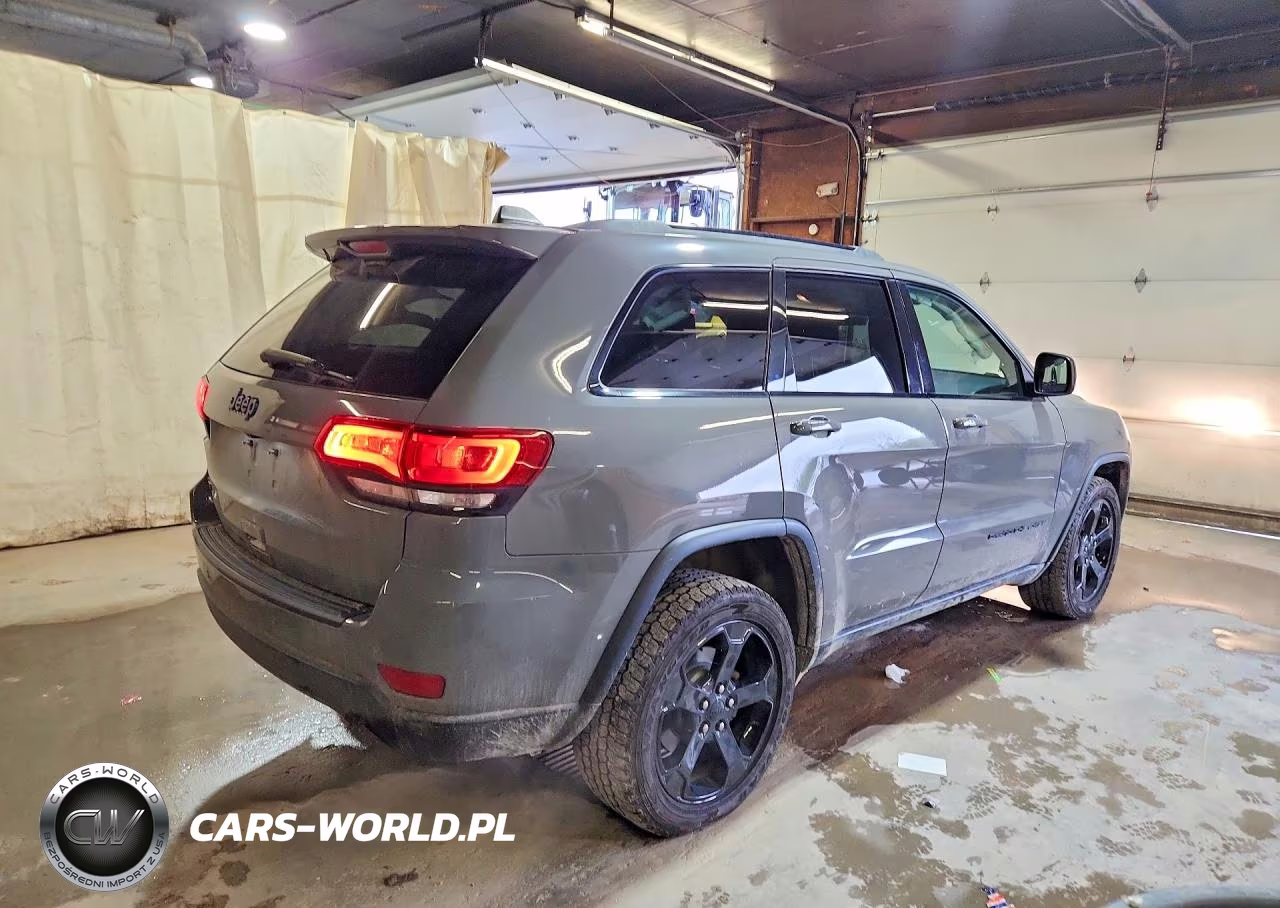 2019 Jeep Grand Cherokee Laredo VIN:1C4RJFAG9KC619393 - 3