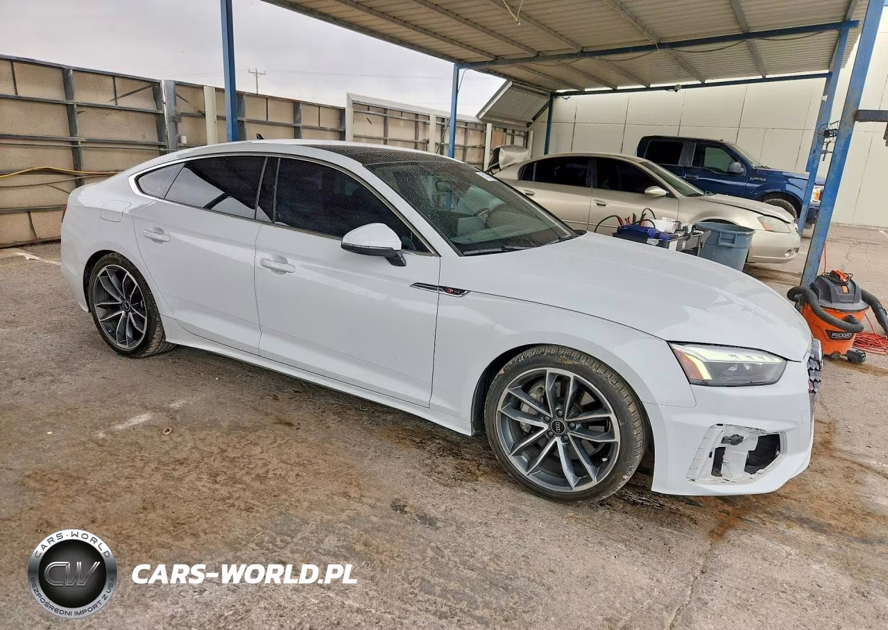 2024 Audi A5 Premium Plus 45 VIN:WAUFACF59RA117642 - 4