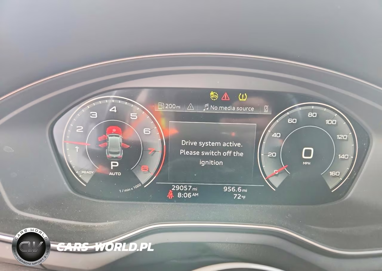 2024 Audi A5 Premium Plus 45 VIN:WAUFACF59RA117642 - 9