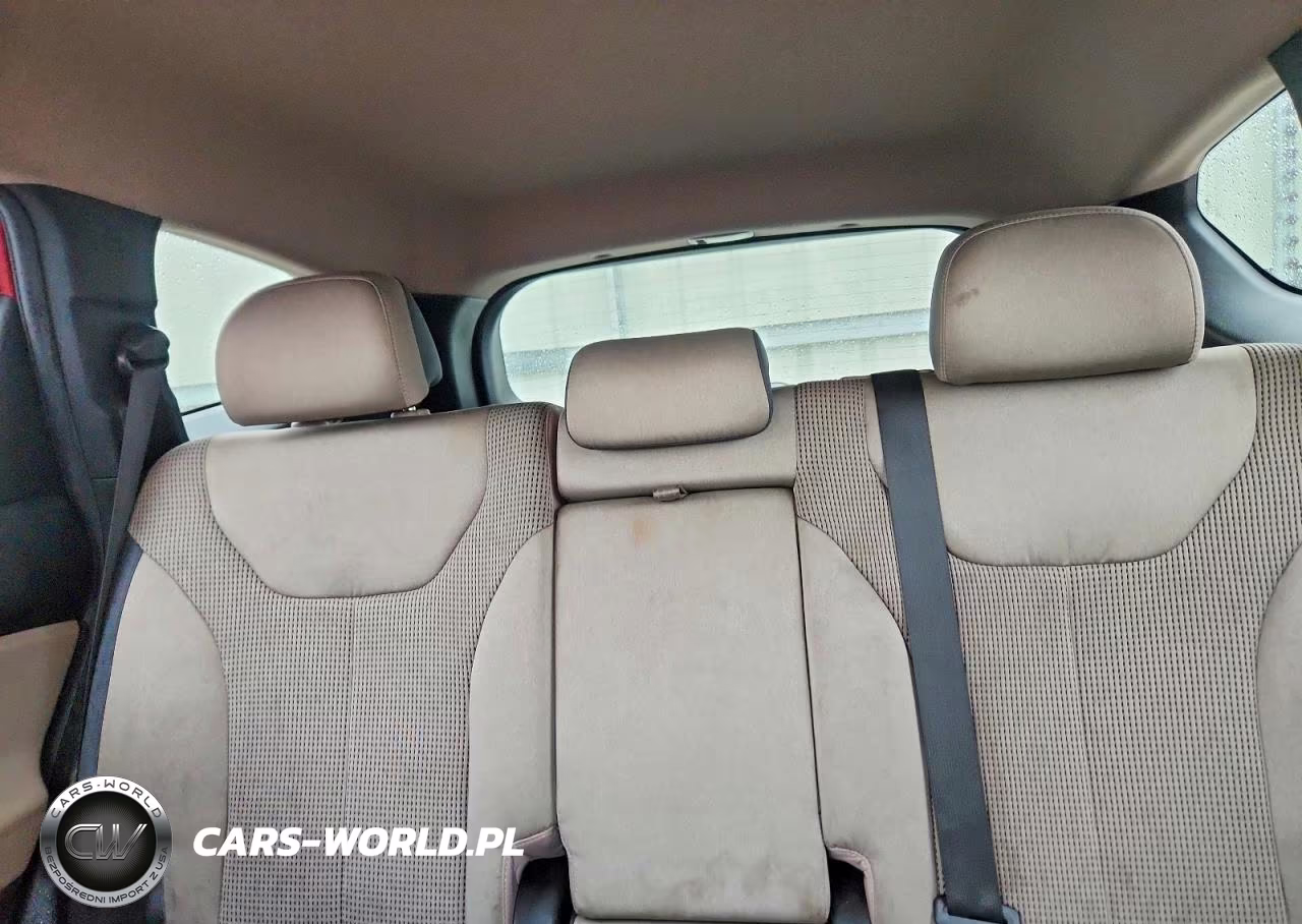 2019 Hyundai Santa Fe Se VIN:5NMS23AD9KH127922 - 10