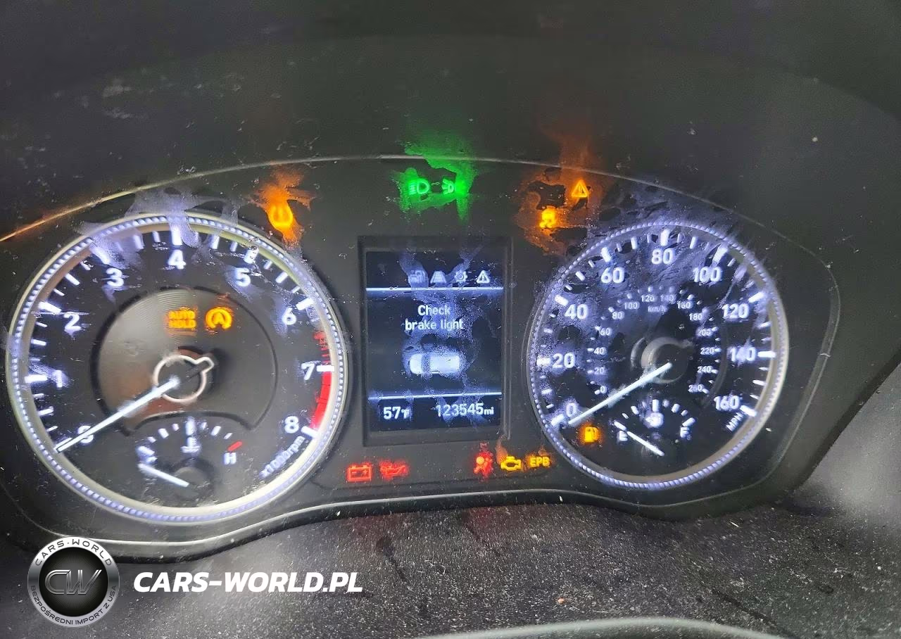 2019 Hyundai Santa Fe Se VIN:5NMS23AD9KH127922 - 9