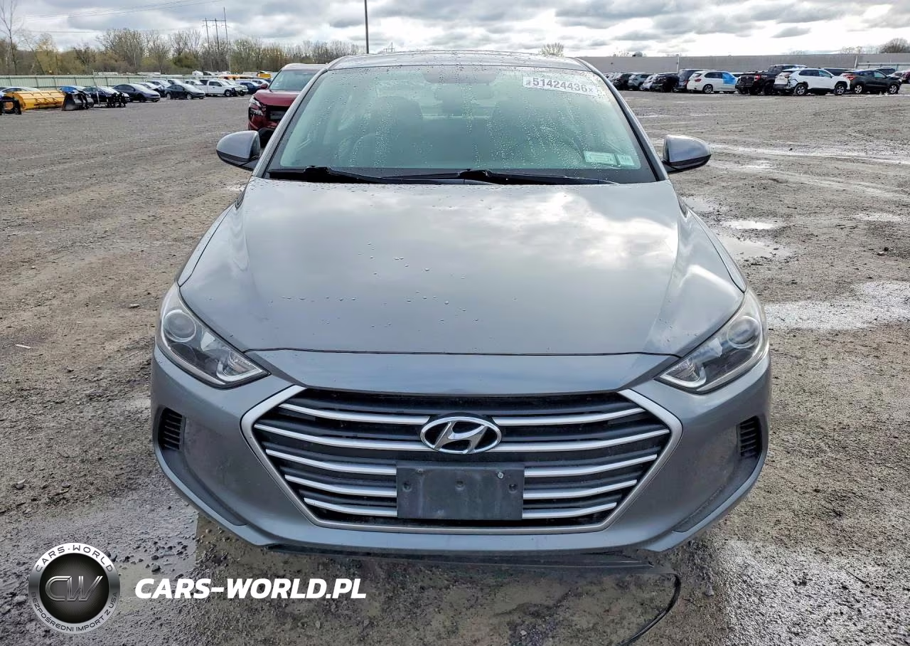 2018 Hyundai Elantra Sel VIN:5NPD84LF8JH320396 - 5