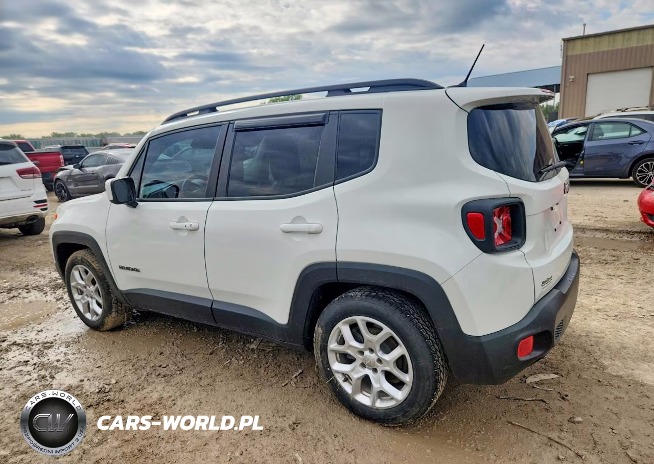 2015 Jeep Renegade Latitude VIN:ZACCJABT2FPC26082 - 2
