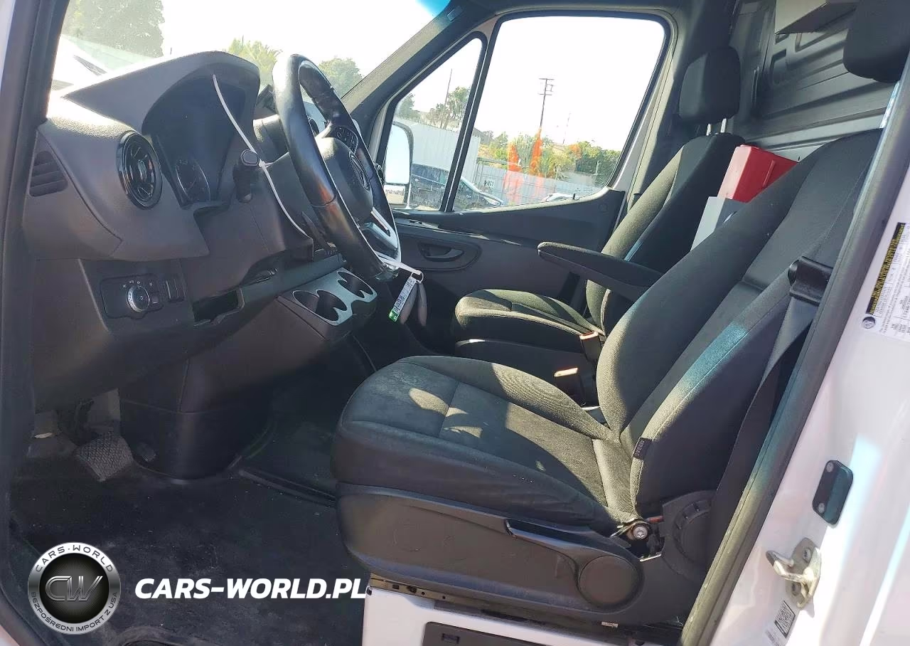 2022 Mercedes-Benz Sprinter 1500 VIN:W1Y70BGY4NT087912 - 7