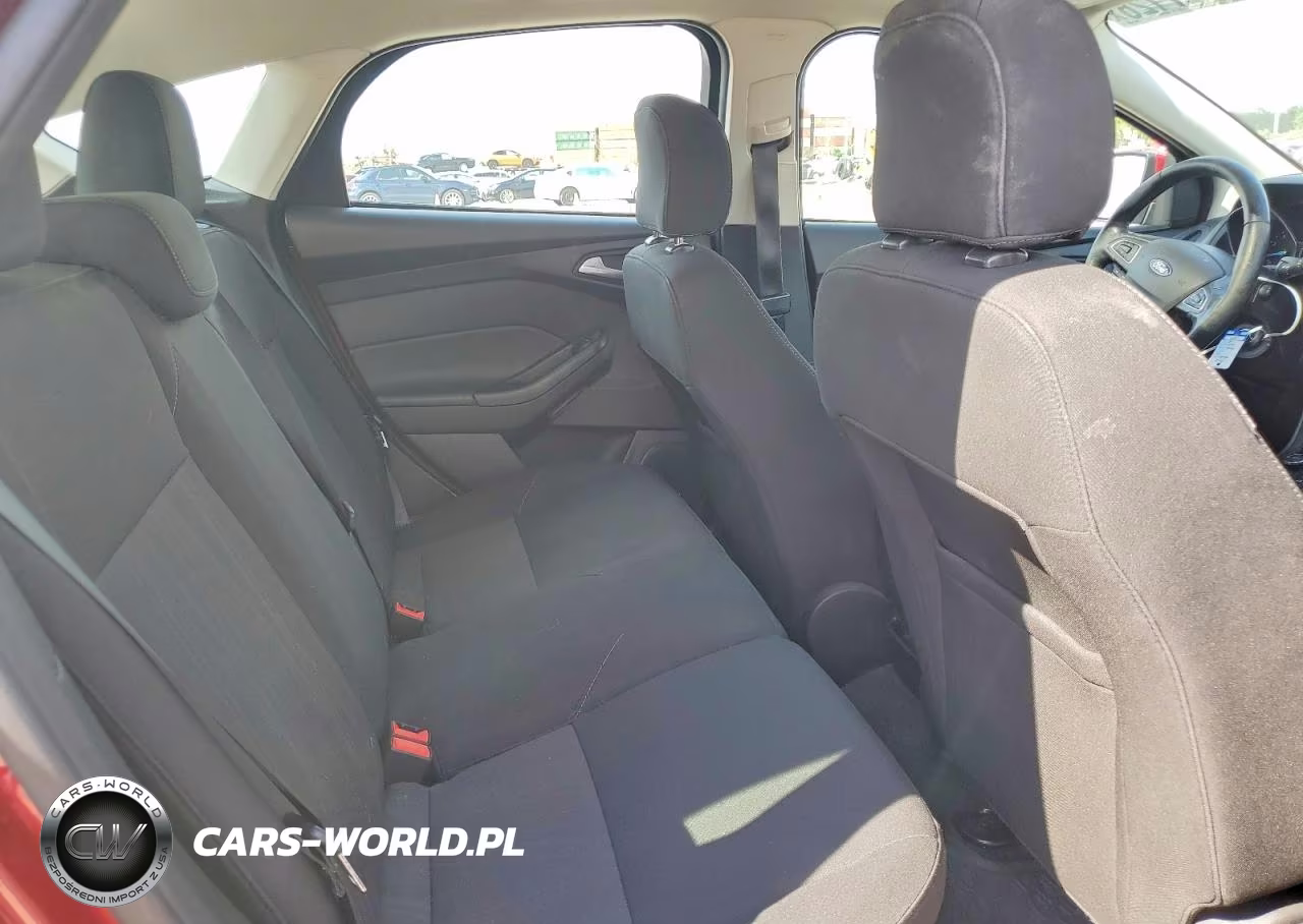 2017 Ford Focus Sel VIN:1FADP3M20HL341246 - 10