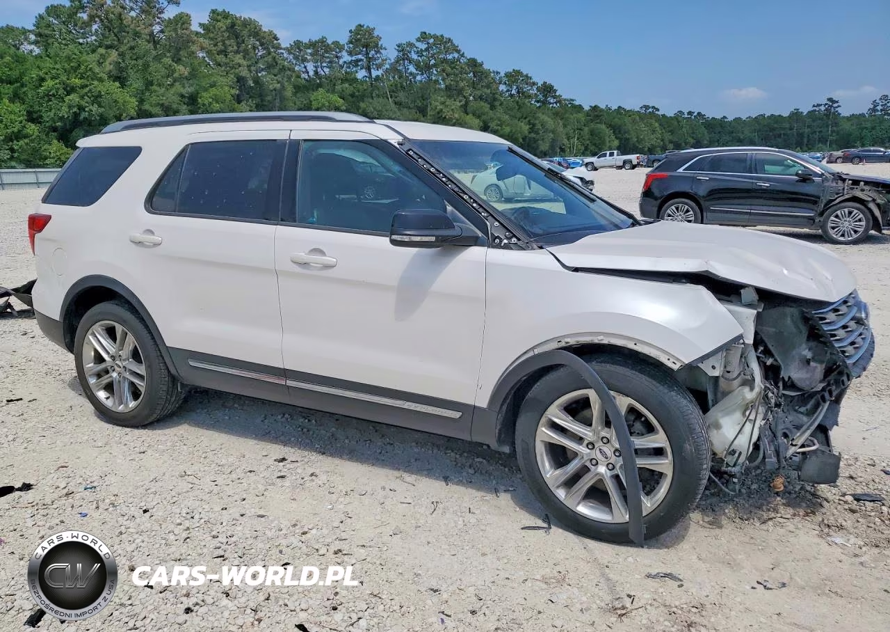 2016 Ford Explorer Xlt VIN:1FM5K7D84GGA84863 - 4