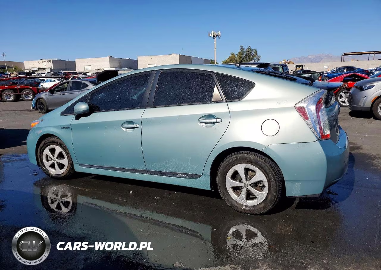 2013 Toyota Prius Two VIN:JTDKN3DU4D1637191 - 2