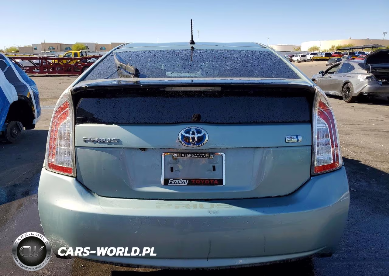2013 Toyota Prius Two VIN:JTDKN3DU4D1637191 - 6