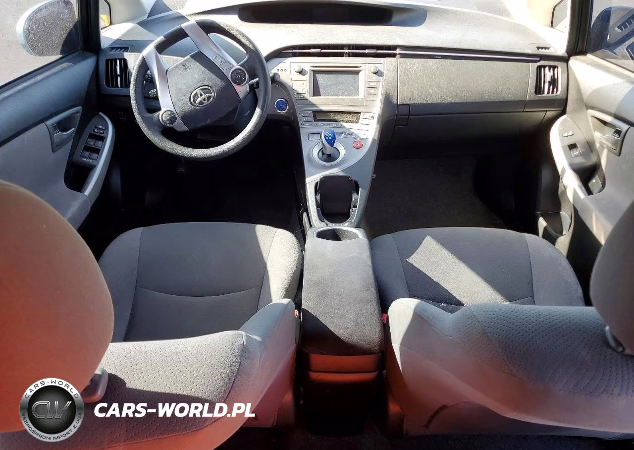 2013 Toyota Prius Two VIN:JTDKN3DU4D1637191 - 8