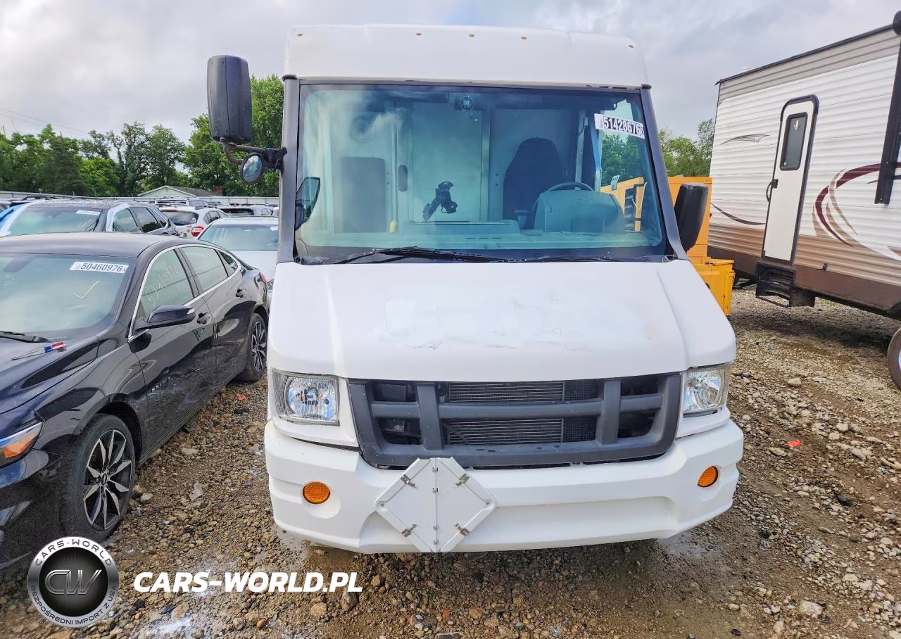 2018 Isuzu Reach Delivery Van VIN:JALB4T17XJ7W02311 - 5