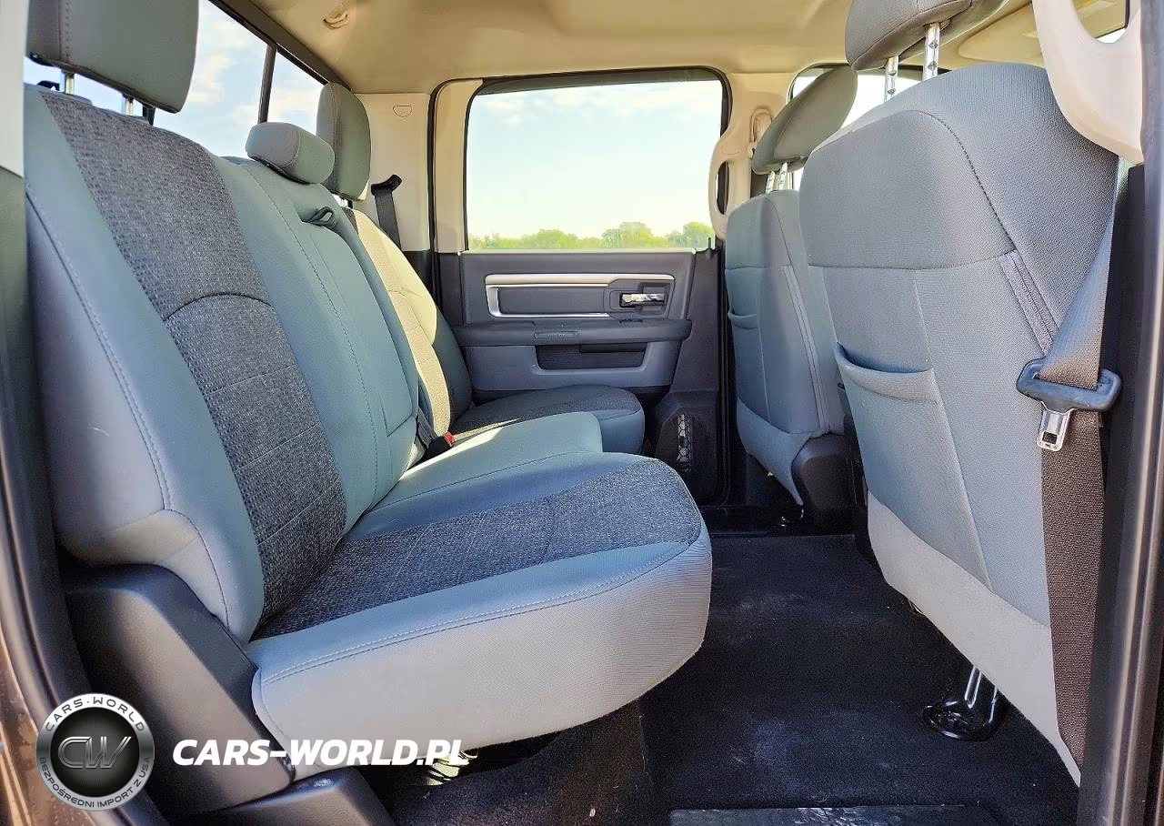 2018 Ram 1500 Slt VIN:3C6RR7LT6JG143504 - 10