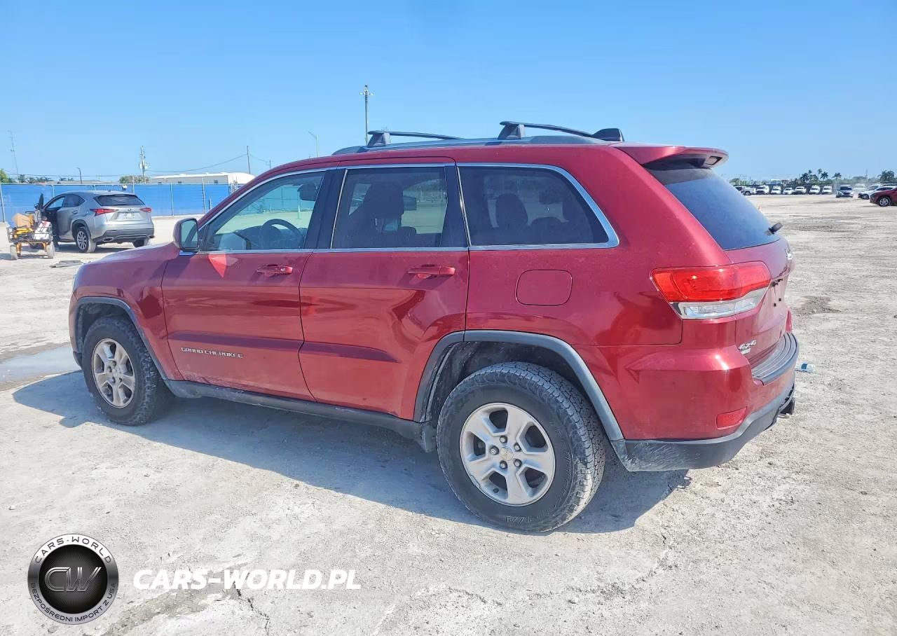 2015 Jeep Grand Cherokee Laredo VIN:1C4RJFAG1FC710907 - 2