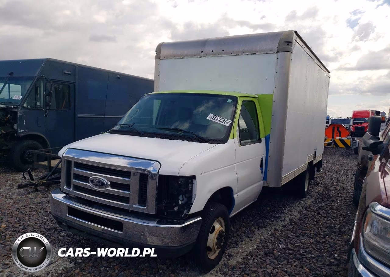 2019 Ford E350 Box Truck