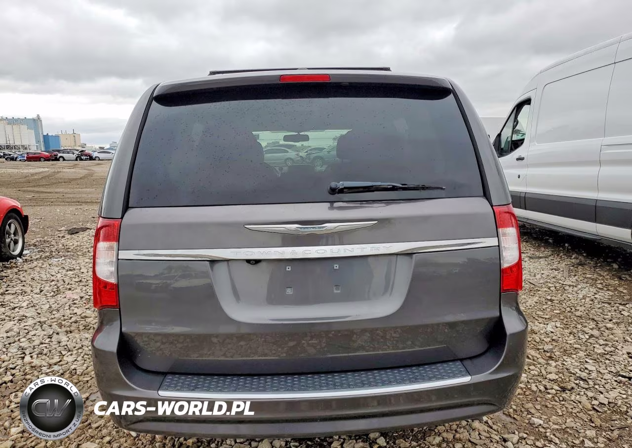 2016 Chrysler Town & Country Touring VIN:2C4RC1BG3GR247933 - 6