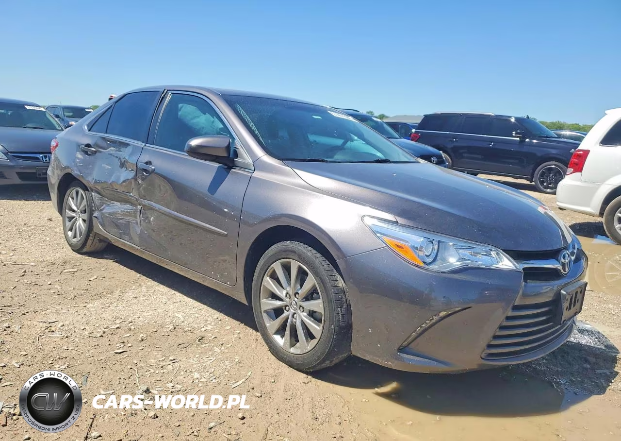 2015 Toyota Camry Xle VIN:4T1BF1FK2FU915757 - 4