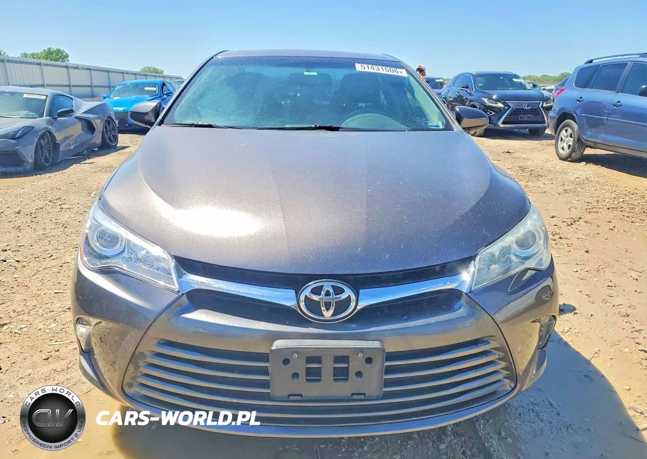 2015 Toyota Camry Xle VIN:4T1BF1FK2FU915757 - 5