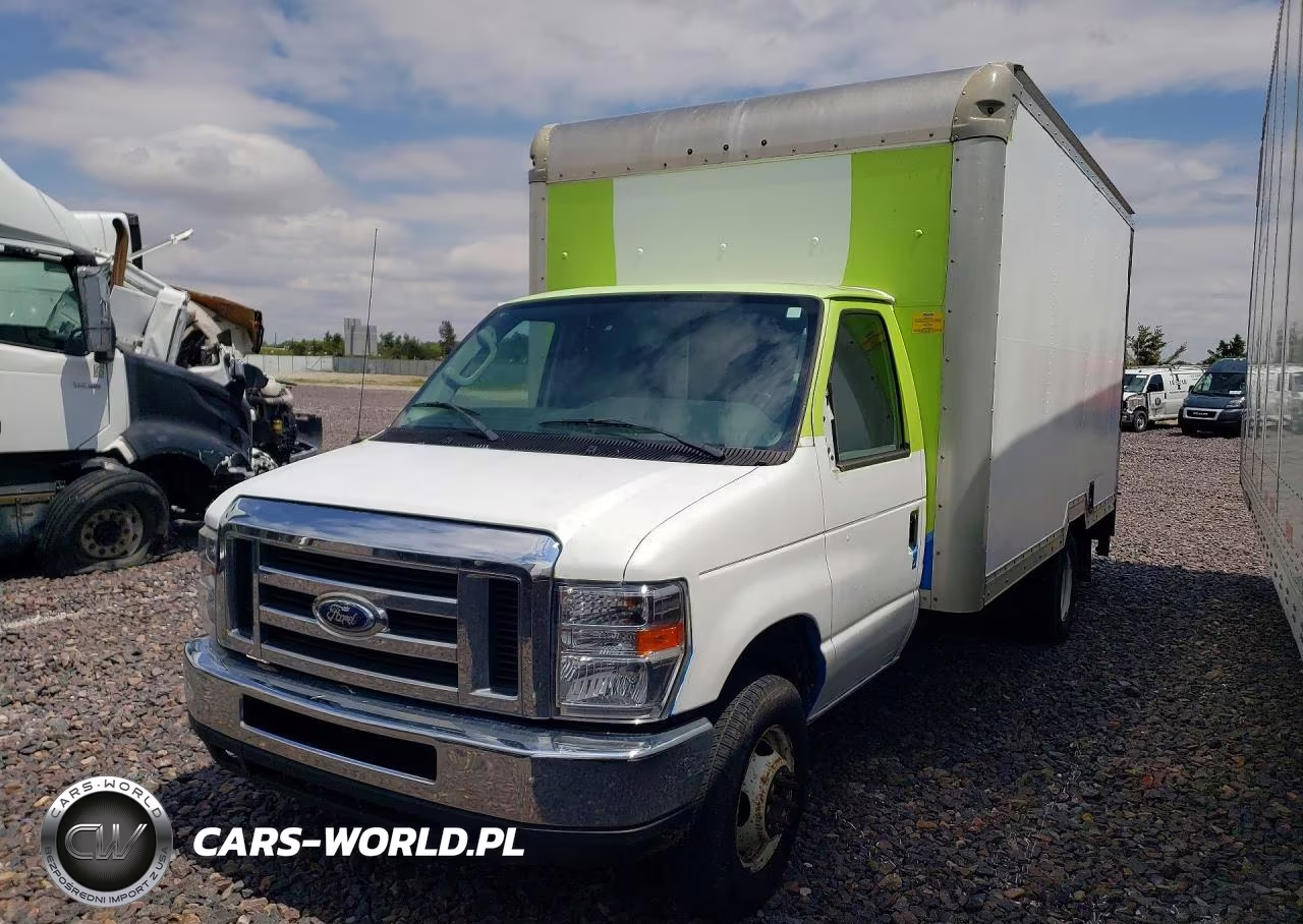 2019 Ford Econoline E350 Super Duty Cutaway Van