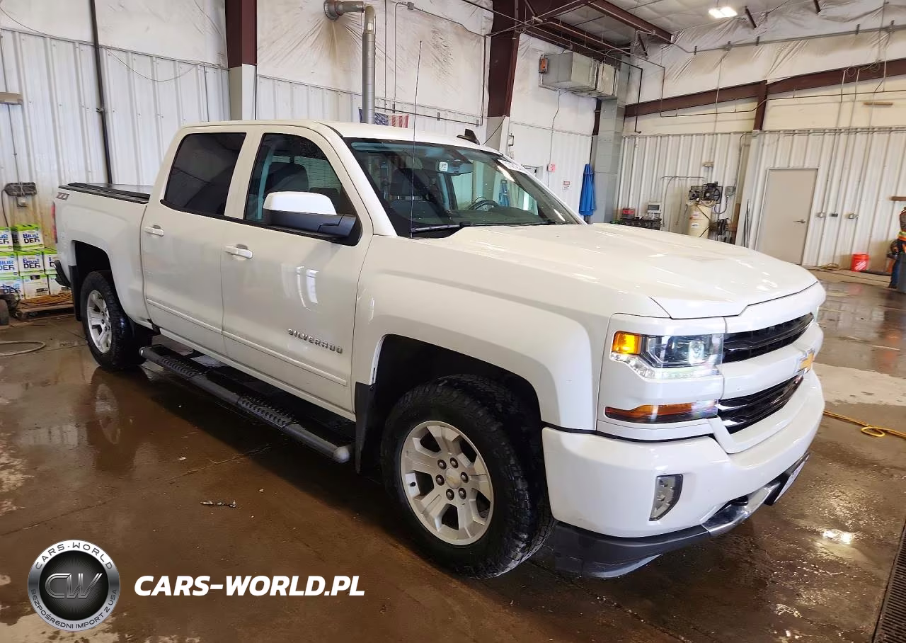 2018 Chevrolet Silverado K1500 Lt VIN:3GCUKREC4JG508956 - 4