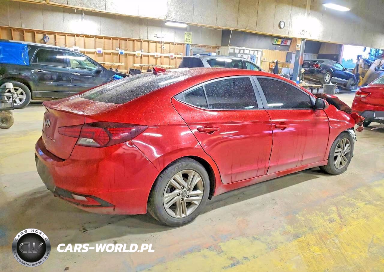 2019 Hyundai Elantra Sel VIN:5NPD84LF0KH413964 - 3