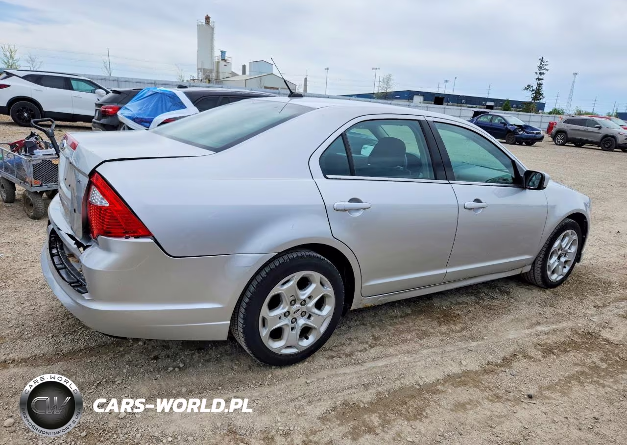 2011 Ford Fusion Se VIN:3FAHP0HA9BR327873 - 3