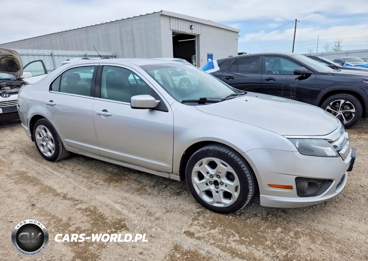 2011 Ford Fusion Se VIN:3FAHP0HA9BR327873 - 4