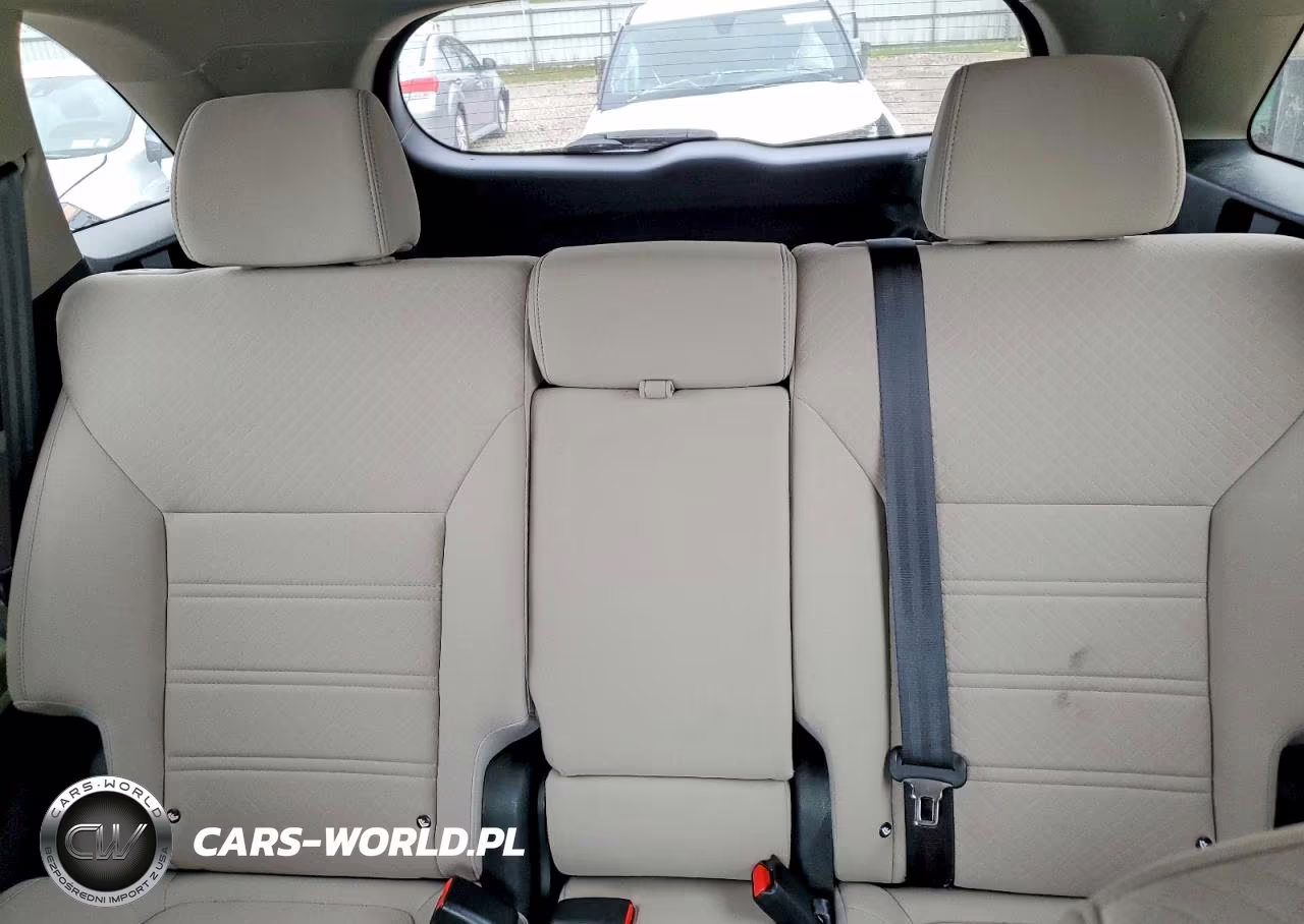 2019 Kia Sorento Lx VIN:5XYPG4A33KG450670 - 10