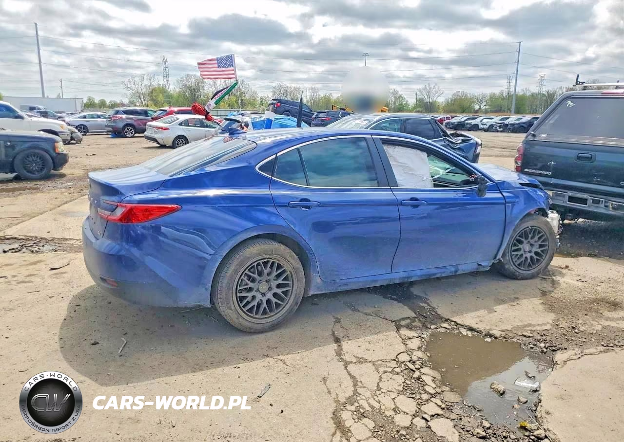 2025 Toyota Camry Xle VIN:4T1DAACK2SU176525 - 3