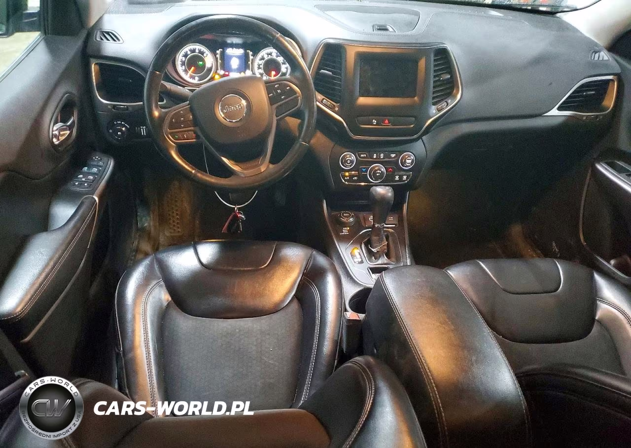 2019 Jeep Cherokee Latitude Plus VIN:1C4PJMLB3KD455341 - 8