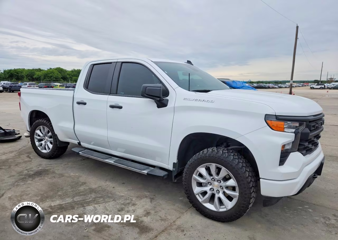 2022 Chevrolet Silverado C1500 Custom VIN:1GCRABEK6NZ640081 - 4