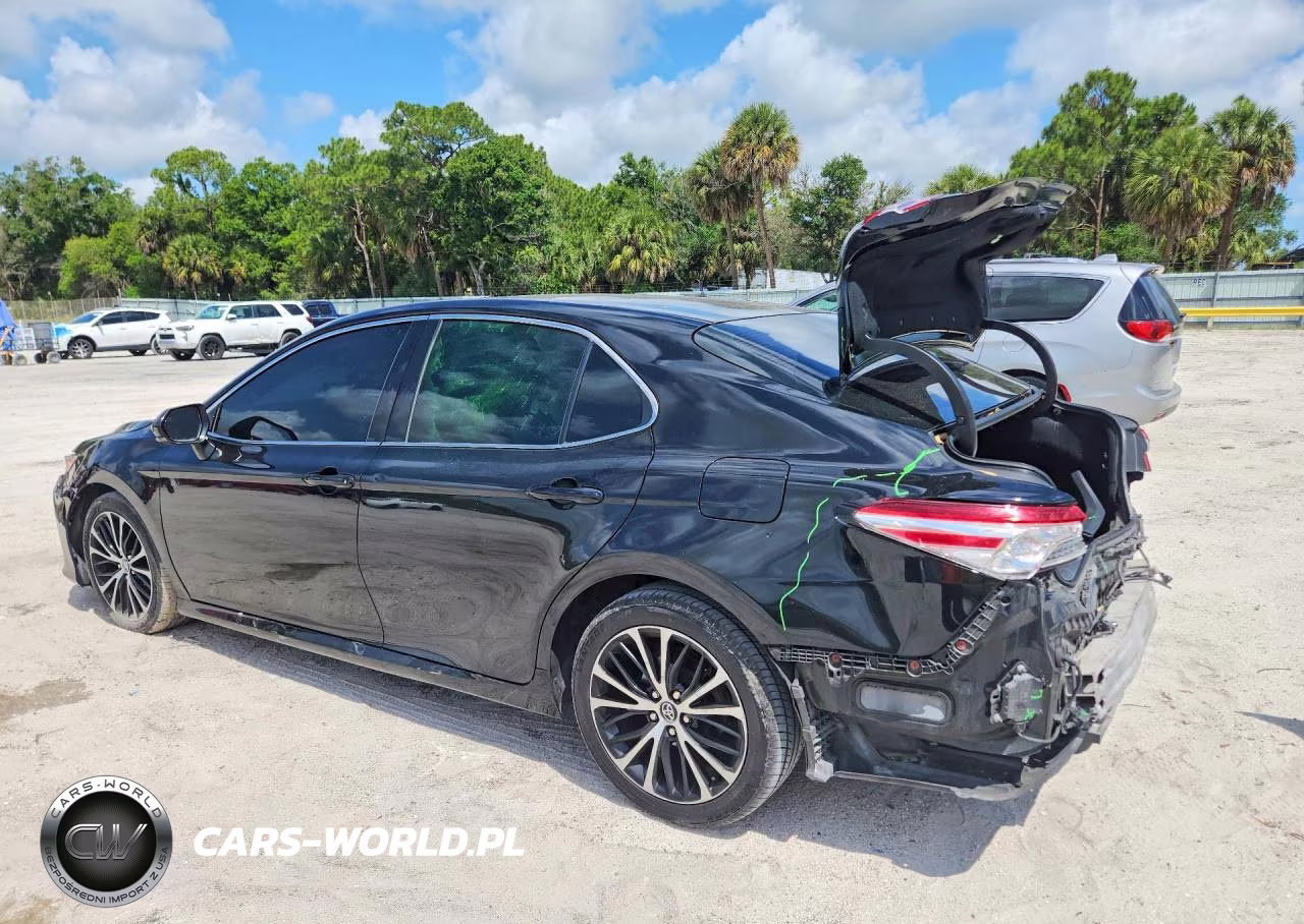 2018 Toyota Camry Xle VIN:4T1B11HKXJU111694 - 2