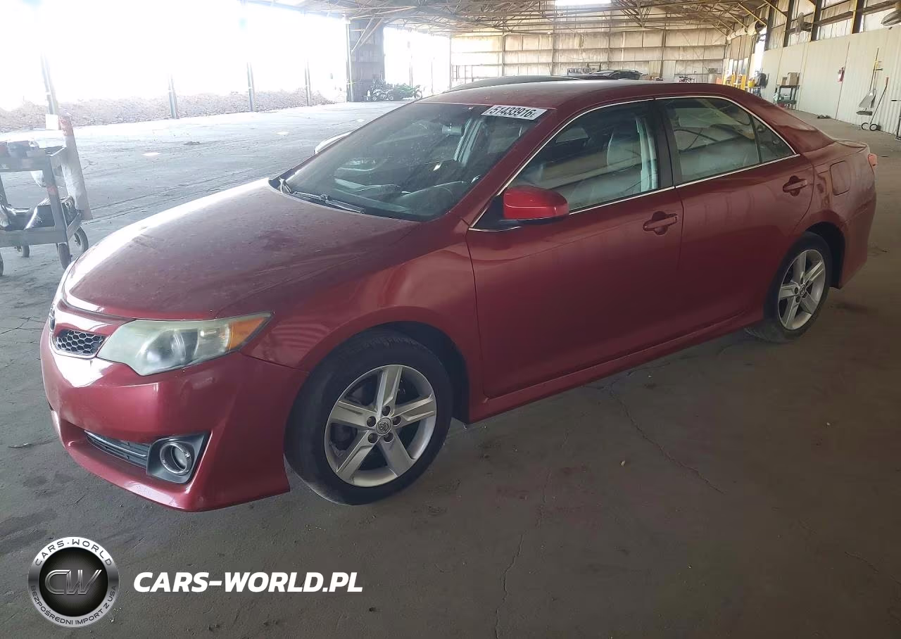 2014 Toyota Camry Se – zdjęcie 1 z 12