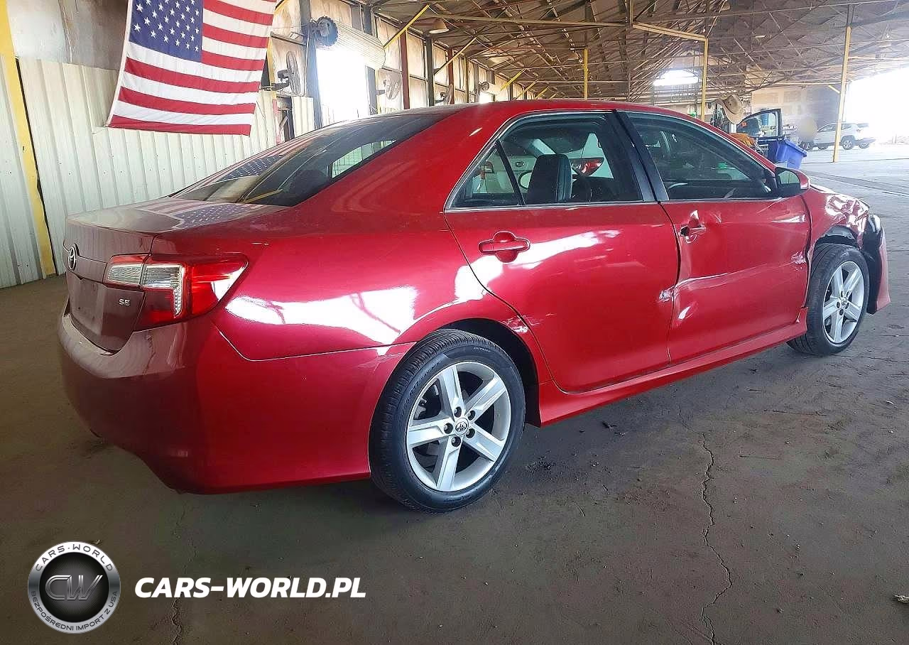 2014 Toyota Camry Se VIN:4T1BF1FK8EU743362 - 3