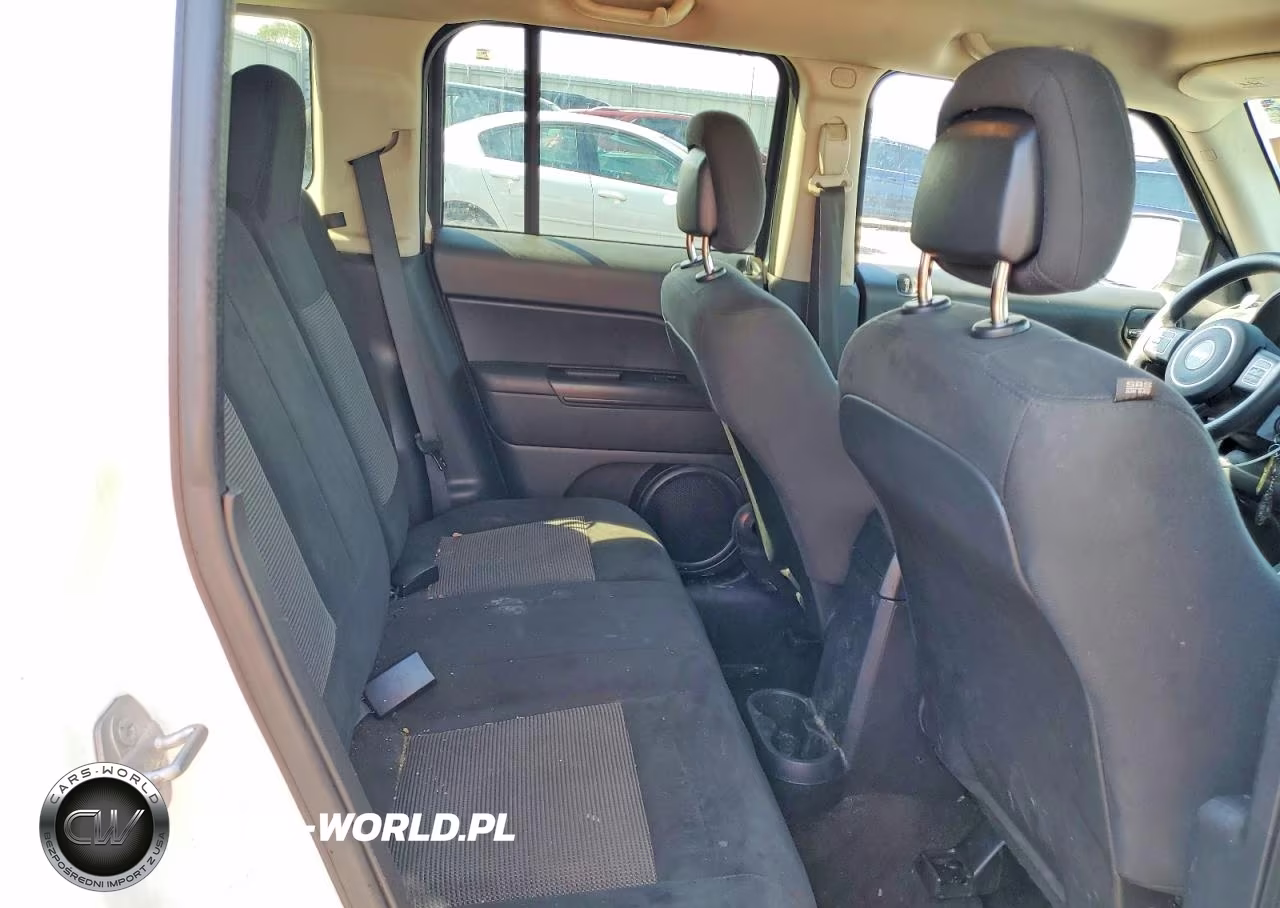 2015 Jeep Patriot Sport VIN:1C4NJPBA6FD280817 - 11