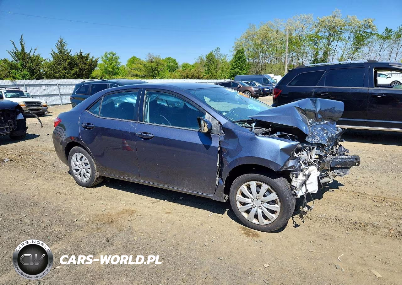 2017 Toyota Corolla Le VIN:2T1BURHE5HC786560 - 4