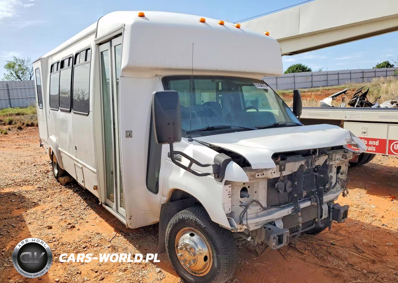2014 Ford Econoline E450 Super Duty Cutaway Van VIN:1FDFE45S29DA84532 - 4
